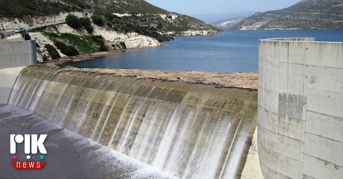 Σχεδόν άδεια τα φράγματα λόγω της παρατεταμένης ξηρασίας Σχεδόν άδεια τα φράγματα λόγω της παρατεταμένης ξηρασίας