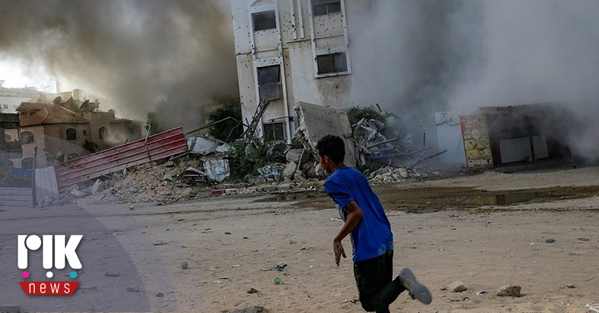 Ο Τραμπ καλεί το Ισραήλ να σταματήσει τους βομβαρδισμούς στη Γάζα, λέγοντας ότι η Χαμάς είναι έτοιμη για ειρήνη