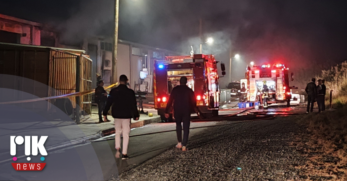 Μεγάλη πυρκαγιά ξέσπασε σε εργαστήριο παραγωγής κεριών στα Λειβάδια