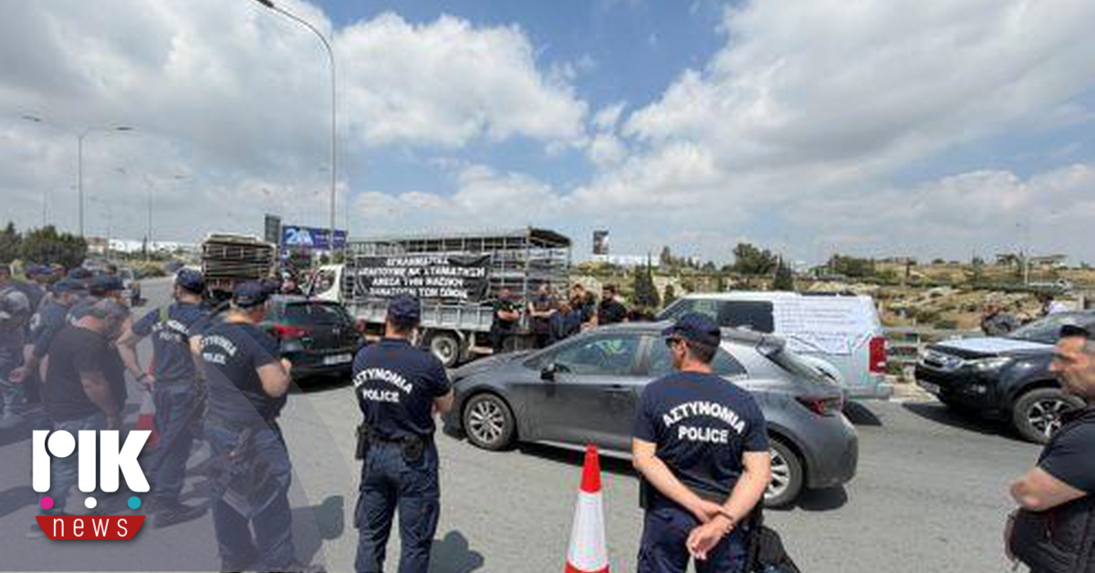 Επ' αόριστον κλείσιμο του κυκλικού κόμβου Ριζοελιάς από κτηνοτρόφους