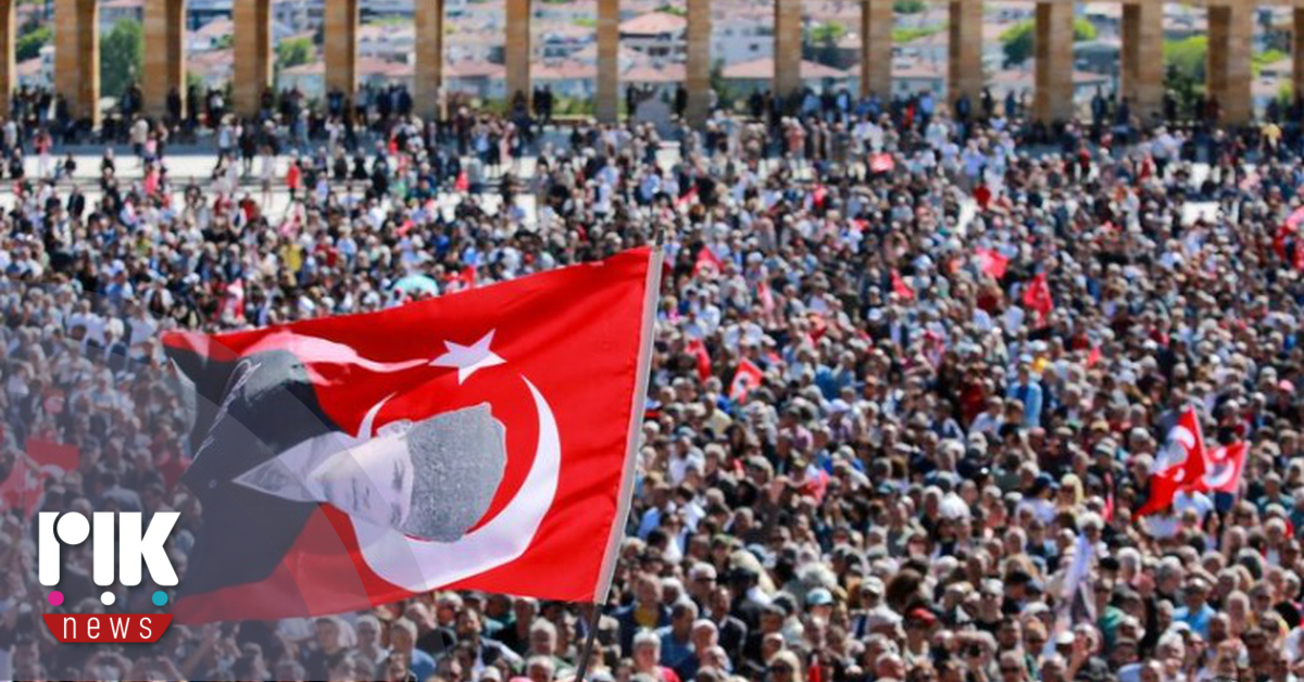 Τουρκία: Χιλιάδες υποστηρικτές του Οζγκούρ Οζέλ συγκεντρώθηκαν στην Άγκυρα