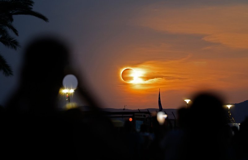 AFP__20260812__C4HP3YN__v1__MidRes__SpainAstronomyEclipse.jpg