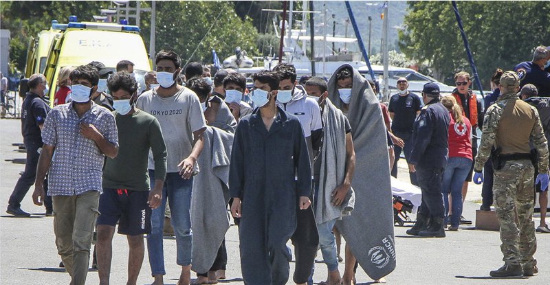 ΕΛΛΑΔΑ ΝΑΥΑΓΙΟ Photo by STRINGER AFP 1.jpg