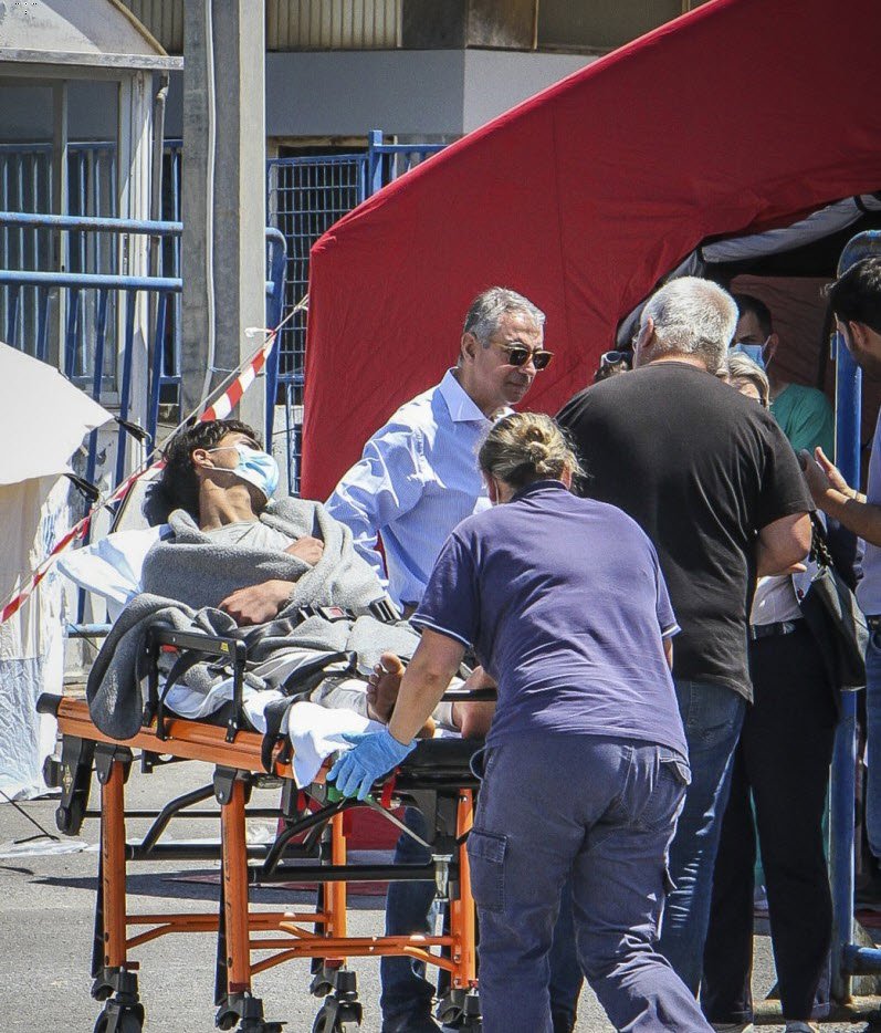 ΕΛΛΑΔΑ ΝΑΥΑΓΙΟ Photo by STRINGER AFP 2.jpg