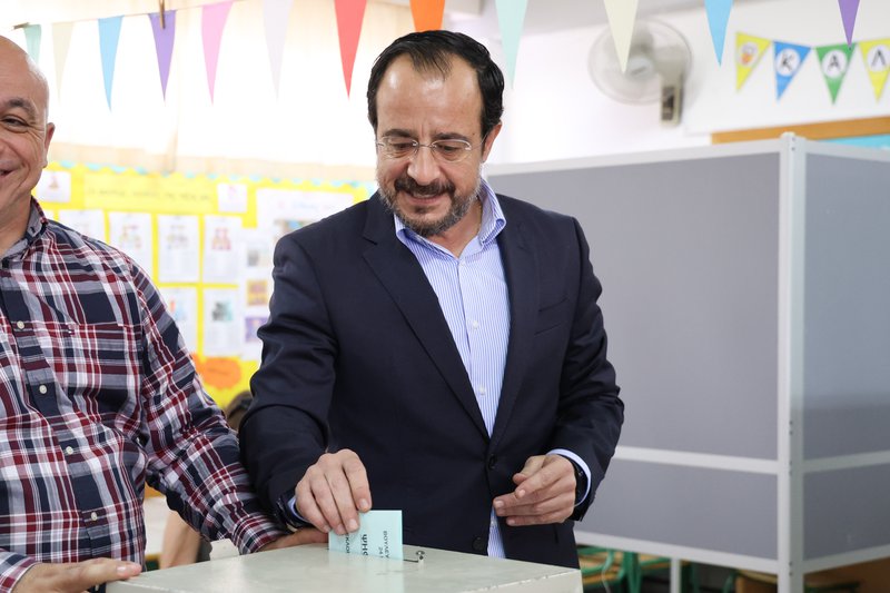 Ο Πρόεδρος της Δημοκρατίας κ. Νίκος Χριστοδουλίδης ασκεί το εκλογικό του δικαίωμα για τις Βουλευτικές Εκλογές..jpg