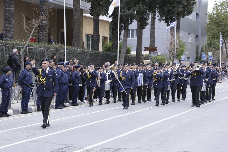 Parelasi253.jpg