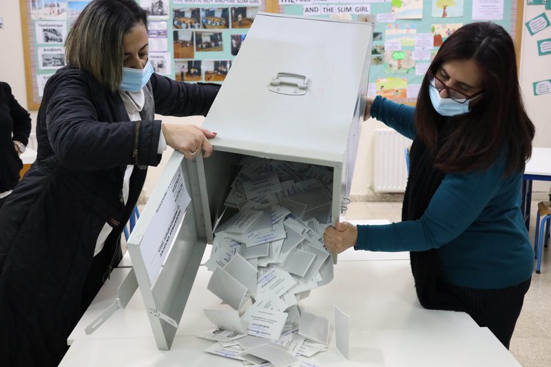 εκλογές κάλπες καταμέτρηση 1325.jpg