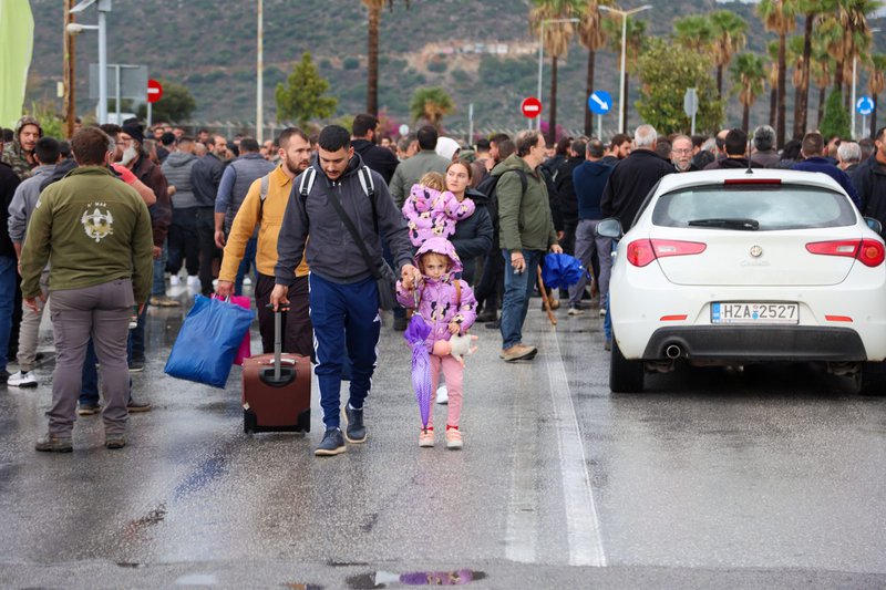 κρητη αεροδρομιο αγρότες ερτ.jpg