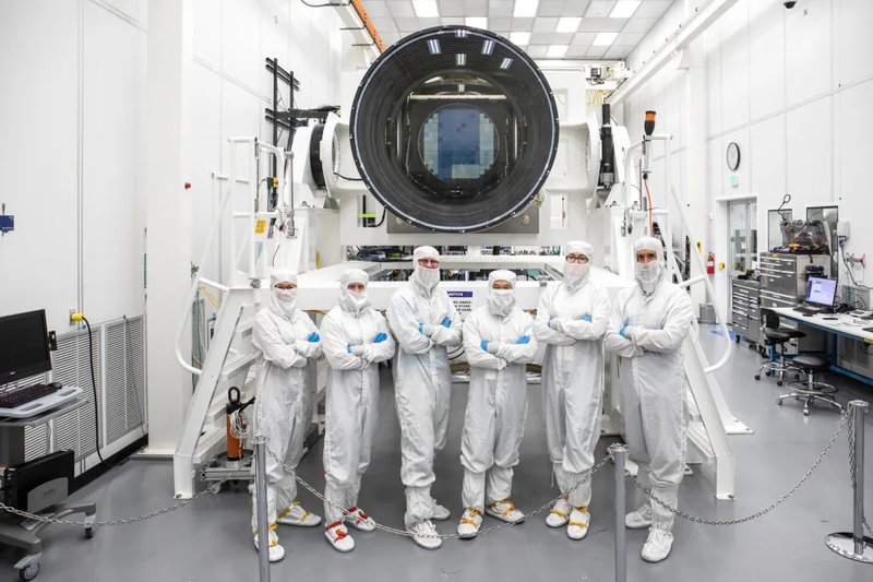 worlds-largest-camera2.jpg
