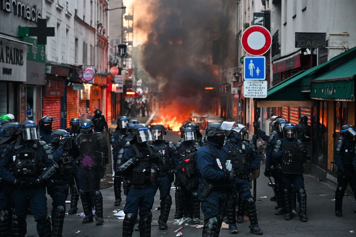 AFP__20261018__D3NB769__v1__MidRes__FranceSocialDemo.jpg