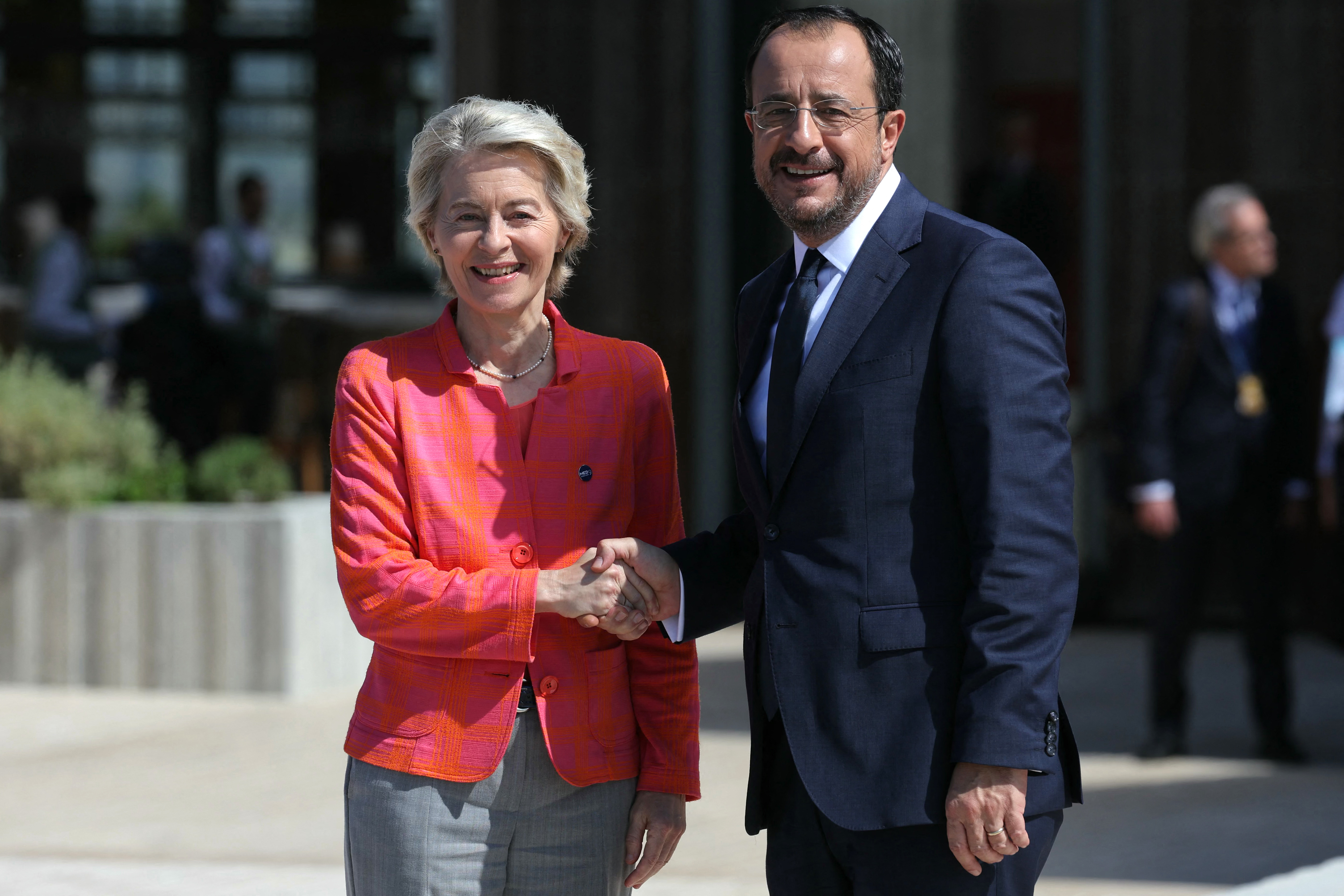 Πρόεδρος Χριστοδουλίδης - Ούρσουλα Φον ντερ Λάιεν 234234 Photo by Thomas SAMSON AFP.jpg